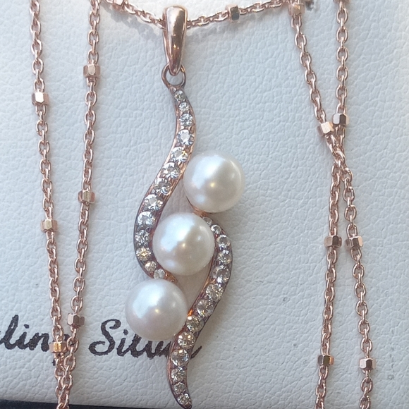 14K Rose Gold Cultured Pearl Drop Pendant - Picture 4 of 7